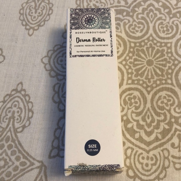 Roselyn Boutique Derma Roller 0.25mm - Picture 1 of 8